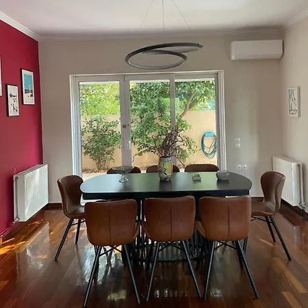 Iroko Villa *