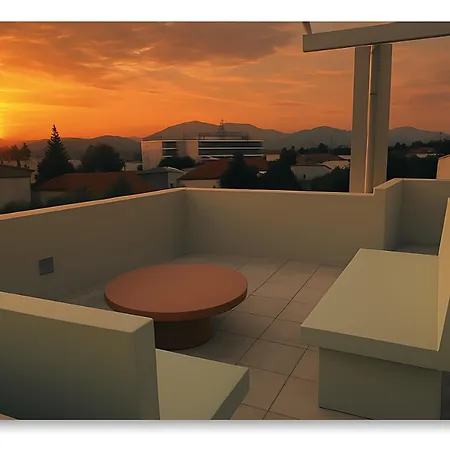 Iroko Villa *
