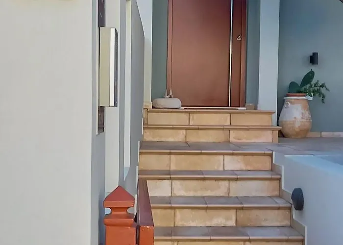 Iroko Villa *